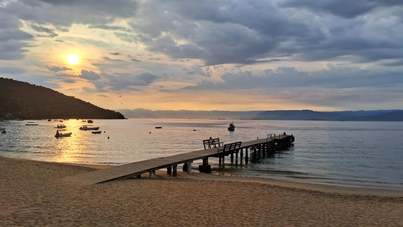 Suites Encanto Do Pai Praia de Araçatiba Esterno foto